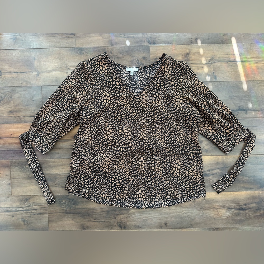 Chaus New York Leopard Print Tie-Waist Blouse – Size Large